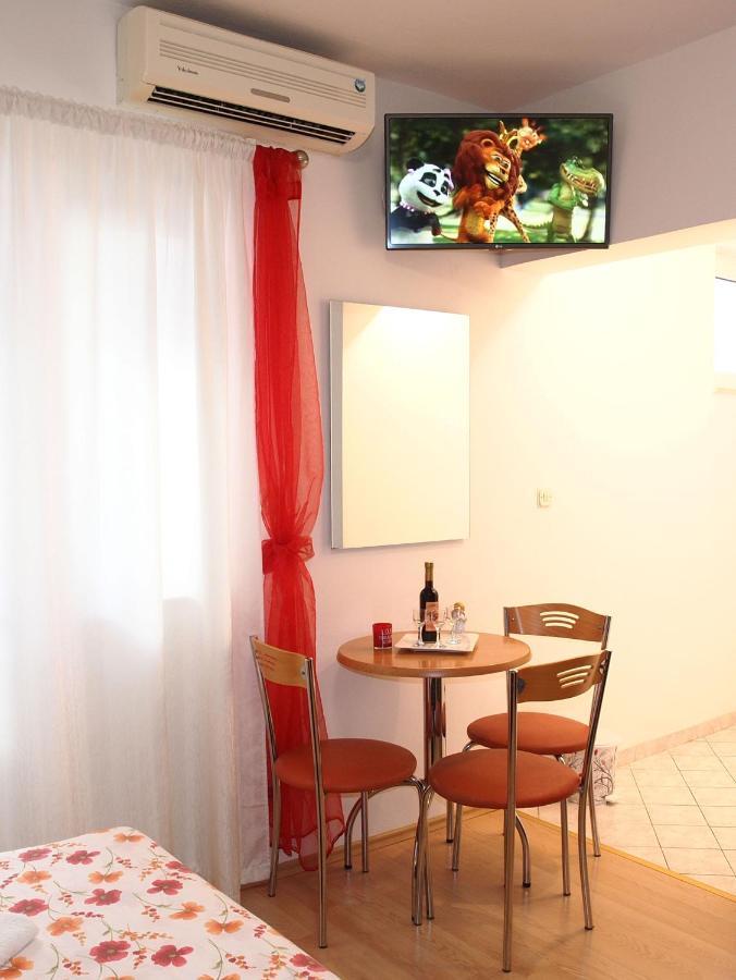 Apartman Mario Макарска Екстериор снимка
